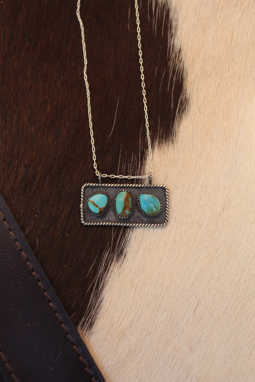 Hubei Turquoise Triple Stone Bar Necklace