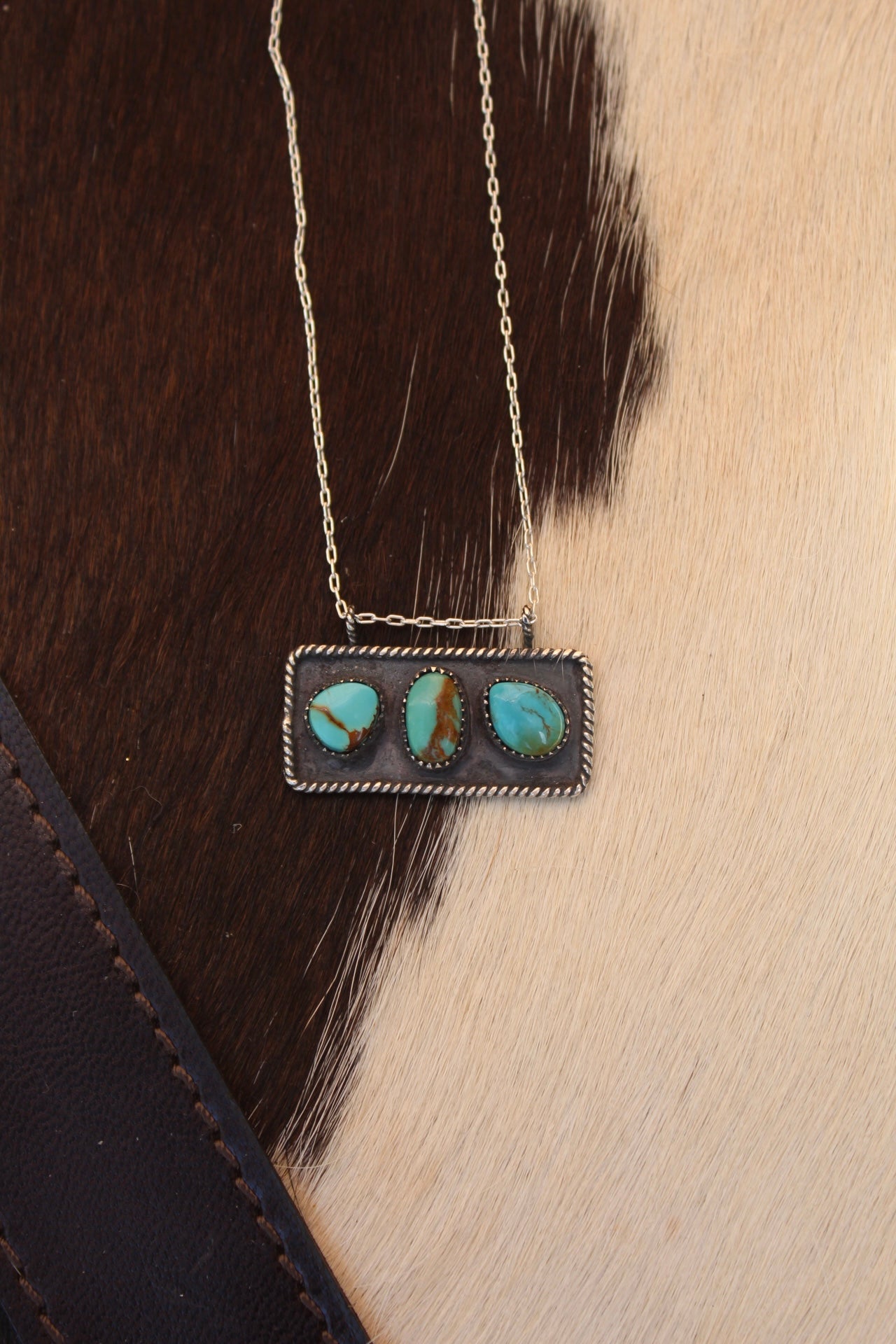 Hubei Turquoise Triple Stone Bar Necklace